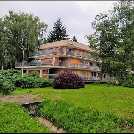 Hotel Flora Retro Dudince