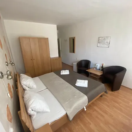 Flora Retro Дудинце