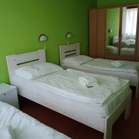 Flora Retro Отель Дудинце